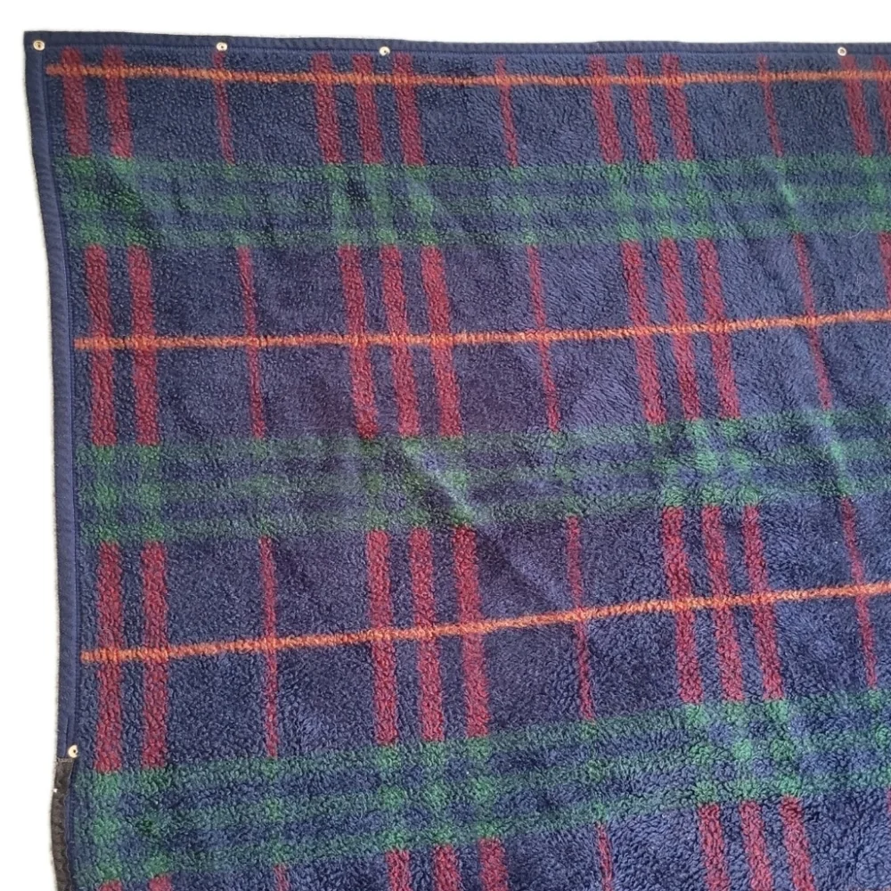 Biederlack Cuddle Wrap Throw Blanket Plaid Snap Zip Up Wearable Snuggie 50x60